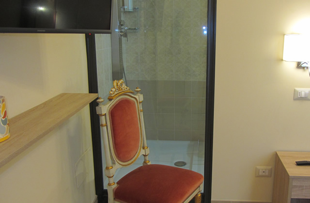 Charleston | Rodolfo Valentino double room with SPA tub in Lecce - 7